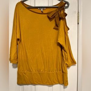 5 FOR $30 True Freedom Women’s Top size XL